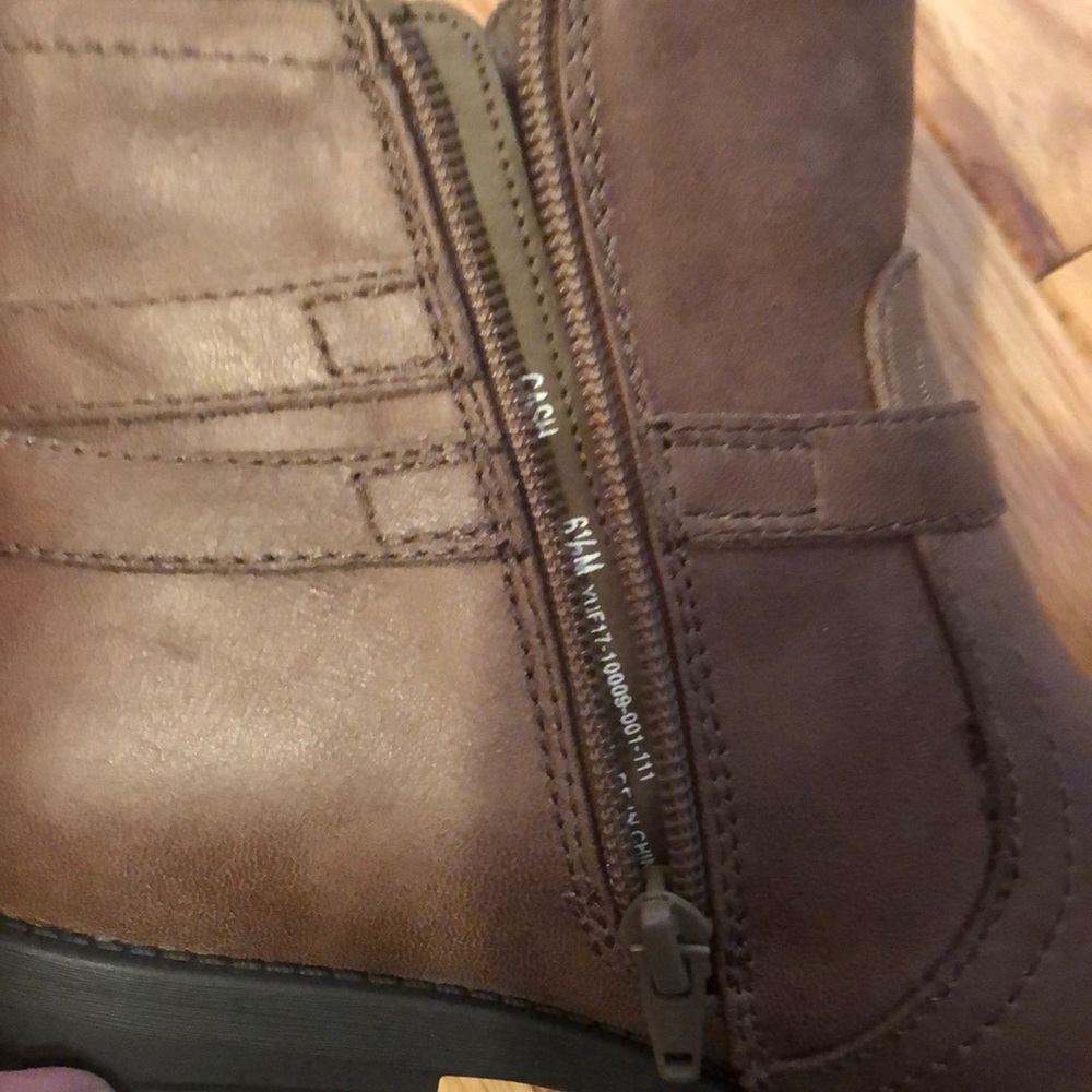 Adorable boots - Picture 10 of 10